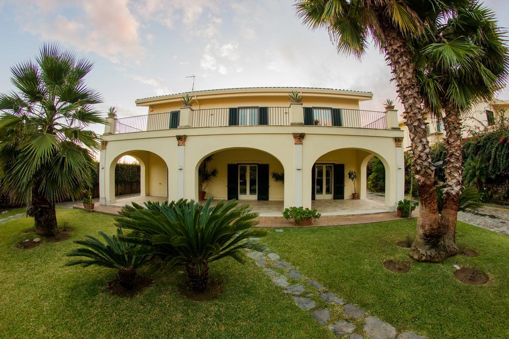 Villa Glicini Lamezia Terme Eksteriør bilde