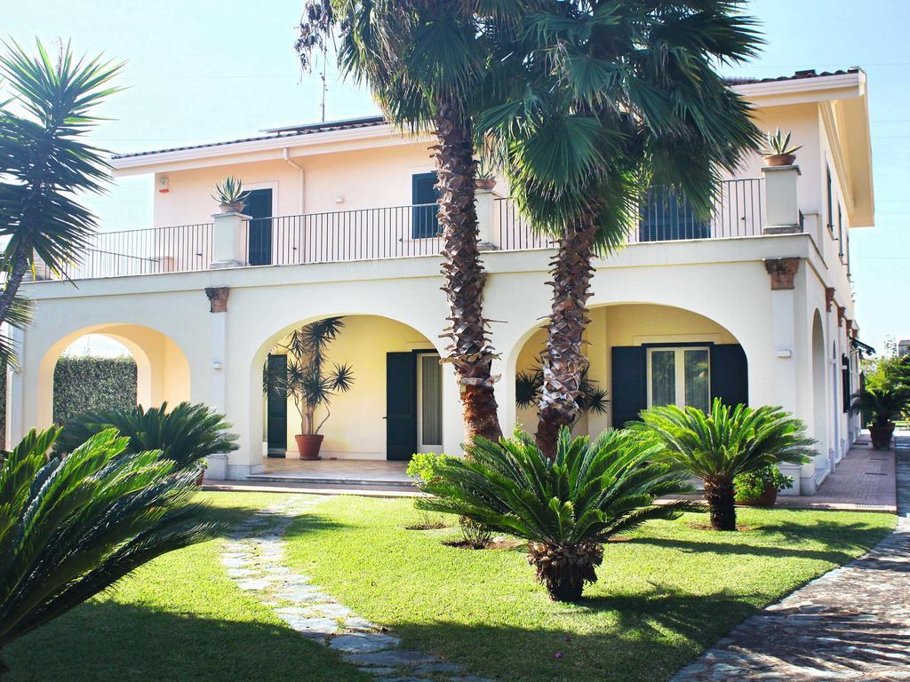 Villa Glicini Lamezia Terme Eksteriør bilde