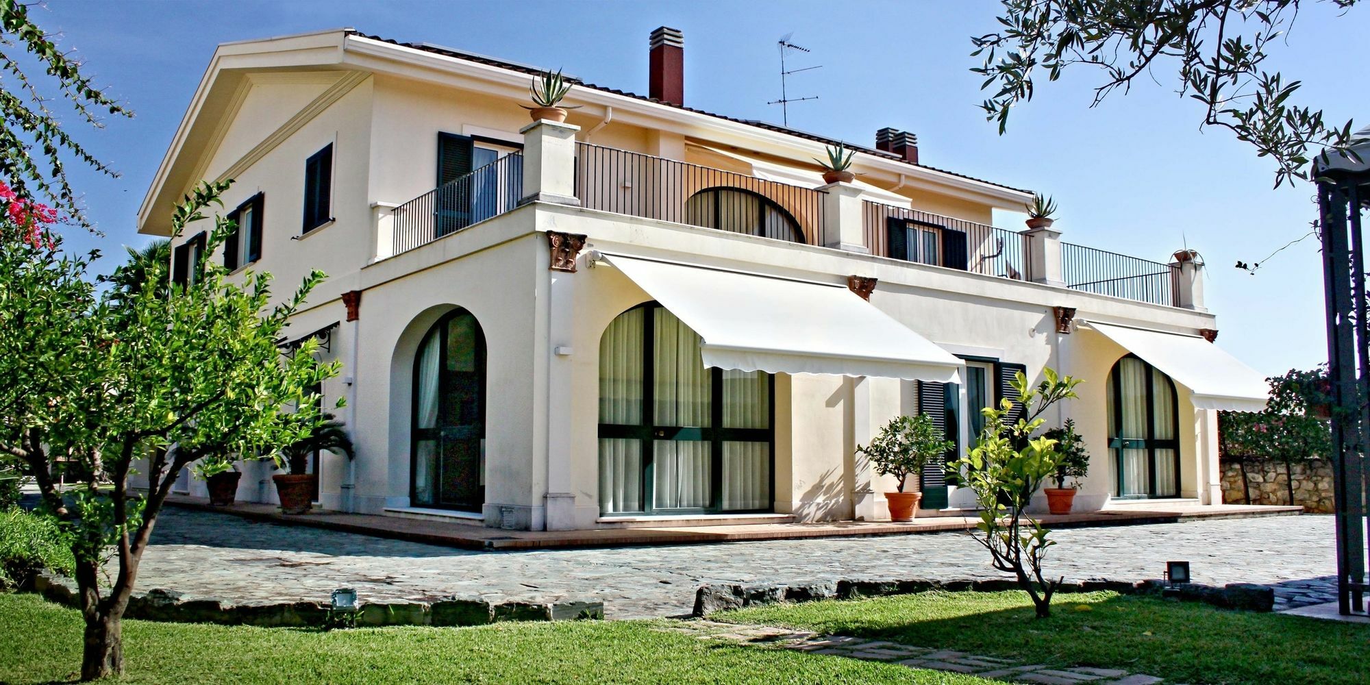 Villa Glicini Lamezia Terme Eksteriør bilde